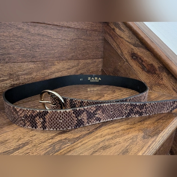 Zara snakeskin belt with gold hardware Size 85 made in Spain - Picture 6 of 11